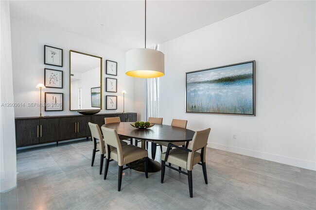 Building Photo - 17550 Collins Ave
