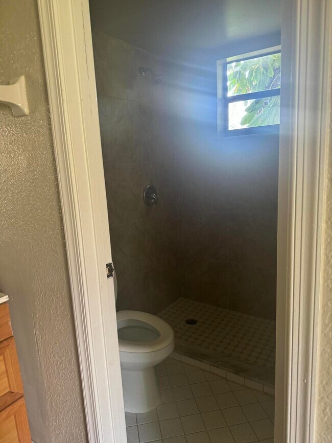 Building Photo - 2576 Ida Way