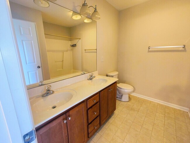 Building Photo - 4913 Lighthouse Ct
