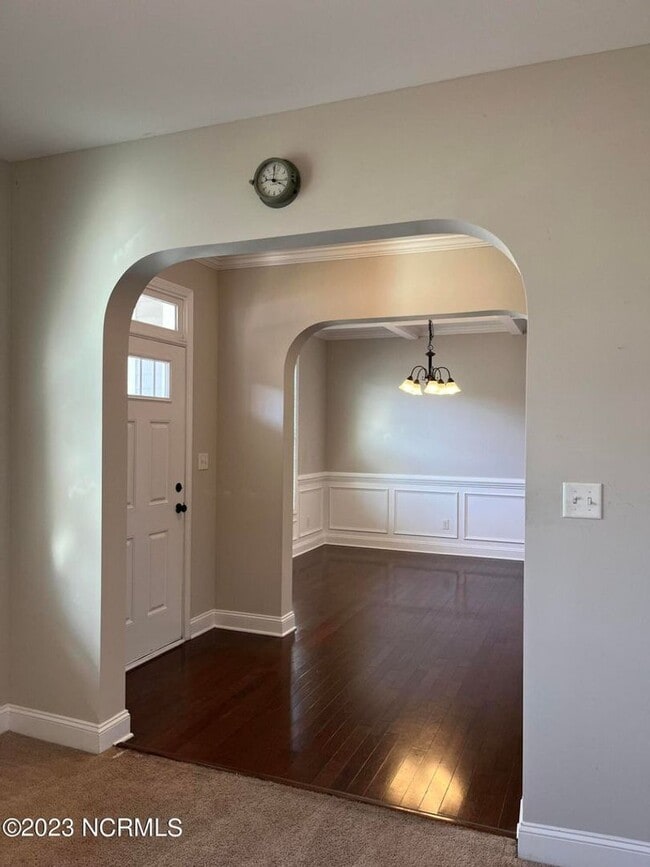 Building Photo - Welcome to Tall Pines Of New River!