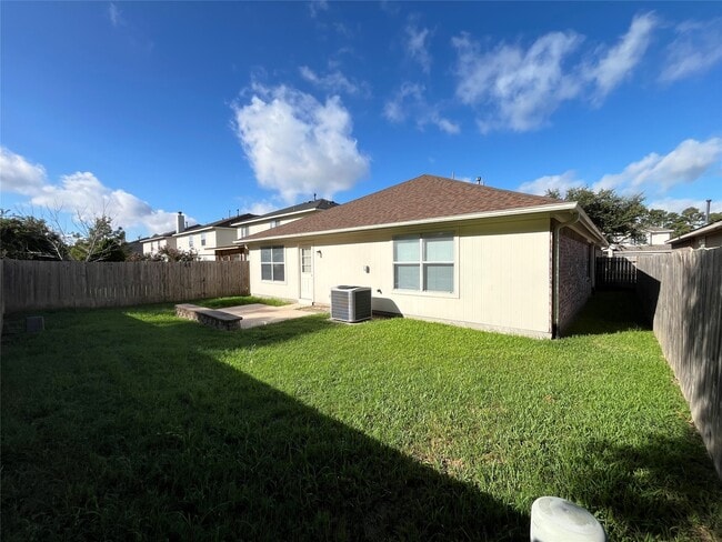 Building Photo - 29022 Fox Fountain Ln