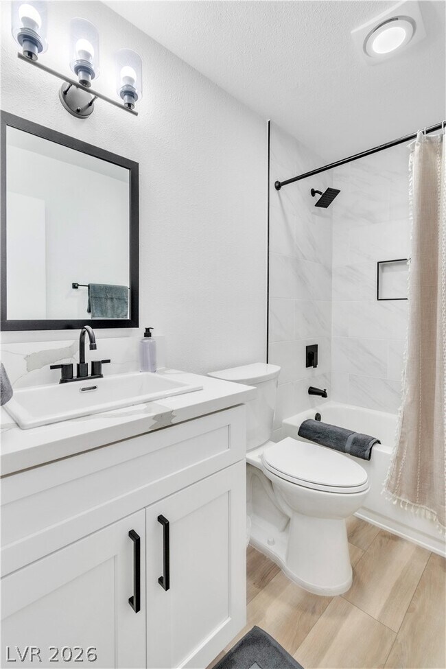 Building Photo - 3930 University Center Dr