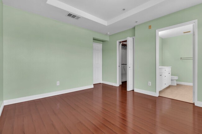 Building Photo - 26090 Stonehaven Dr