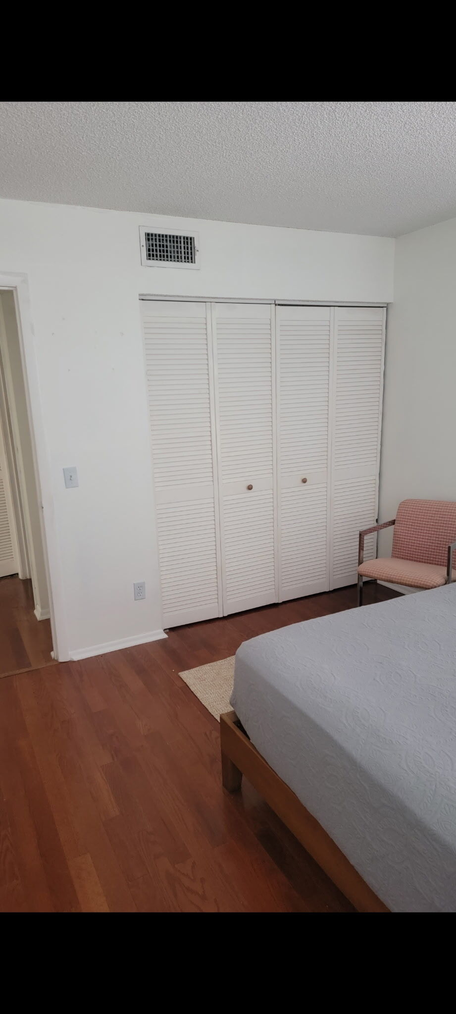 Guest bedroom - 5647 Summer Side Ln