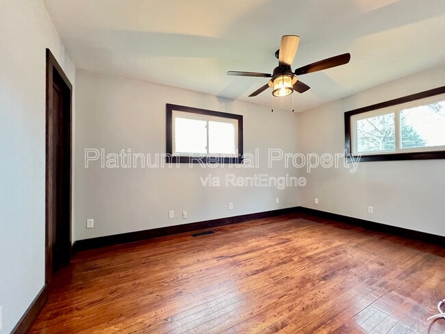 Building Photo - 651 Seminole Pl
