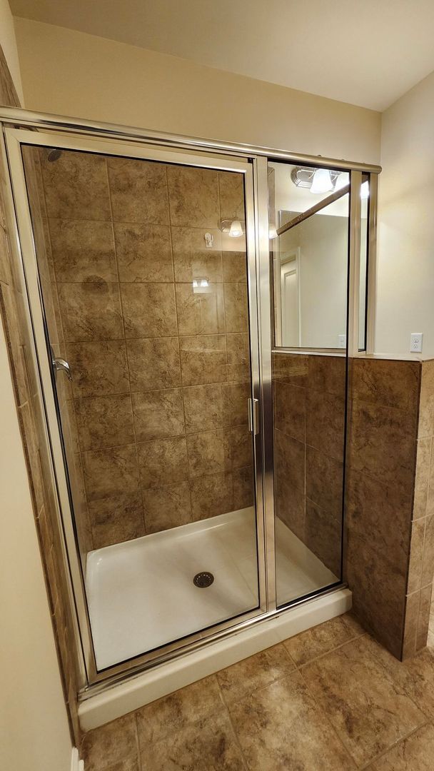 Building Photo - Modern Corner-Lot Townhome in Berkeley Vil...