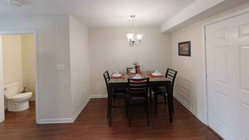 Building Photo - 347 Family Lodge Dr