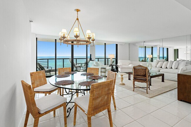 Building Photo - 250 S Ocean Blvd