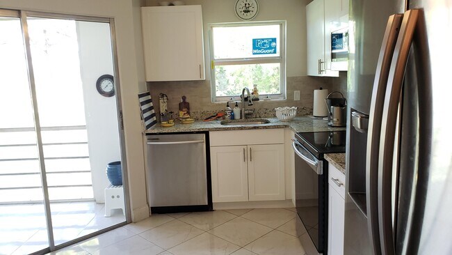 Building Photo - 3755 Via Poinciana