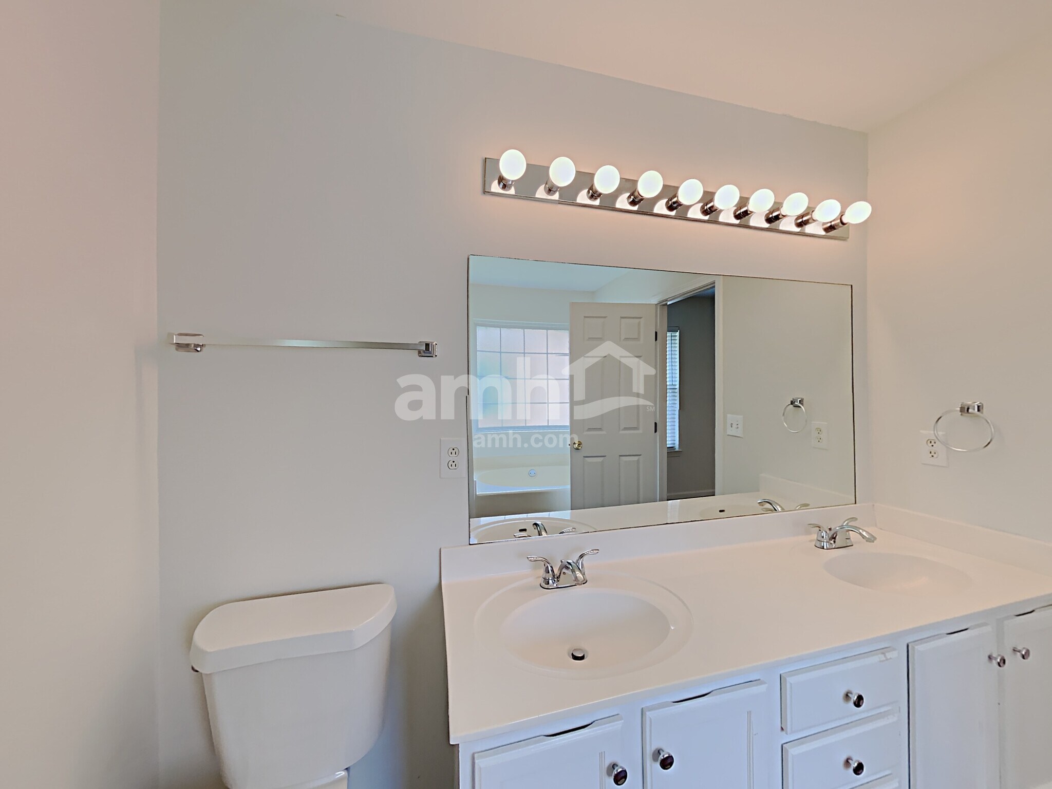 Building Photo - 3123 Bilbrey Dr