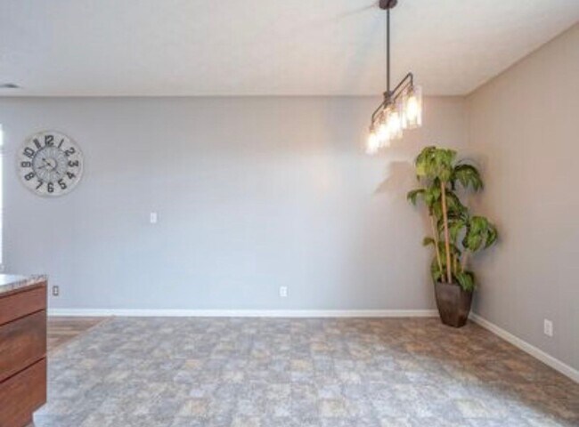 Building Photo - Spacious 3-Bedroom Lafayette Home with Office, Fenced Yard & 3-Car Garage