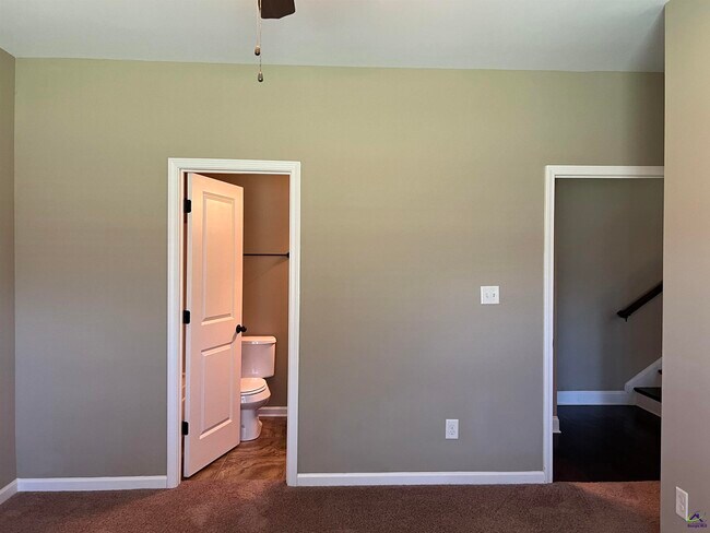 Building Photo - 104 Jared Court