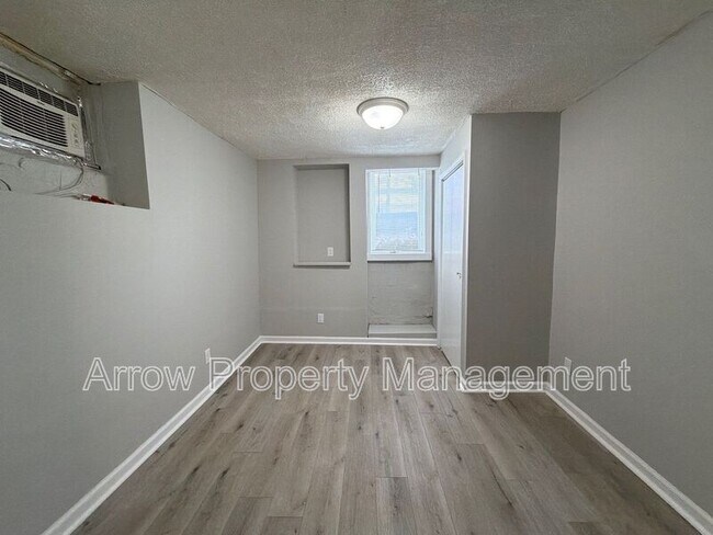 Building Photo - 2840 Starr St