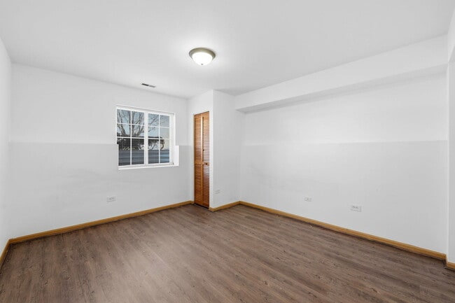 Building Photo - 1357 W Alder Creek Dr