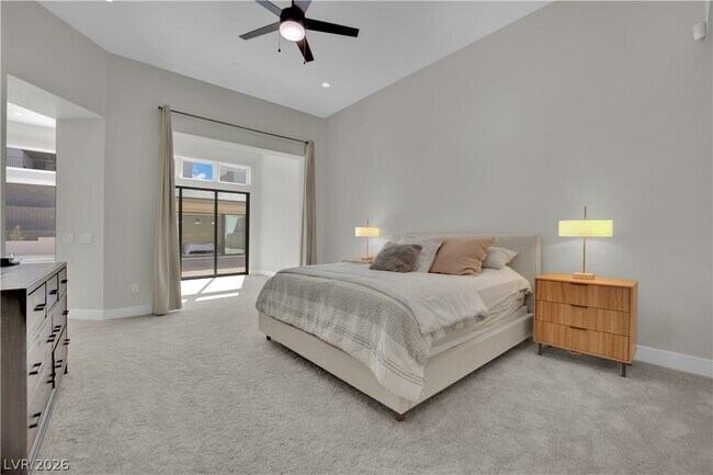 Building Photo - 10973 Horizon Ledge Ave