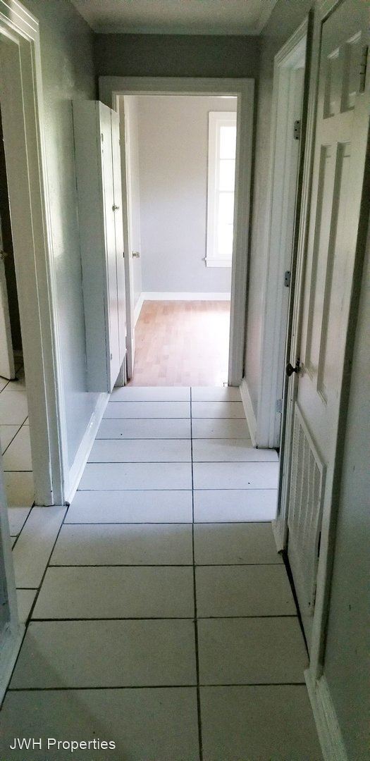 Building Photo - 3 br, 1 bath House - 3203 Wagner St