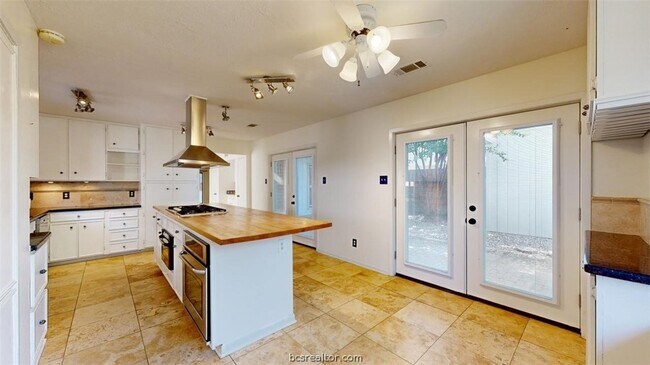 Building Photo - 3004 Gleneagles Ct