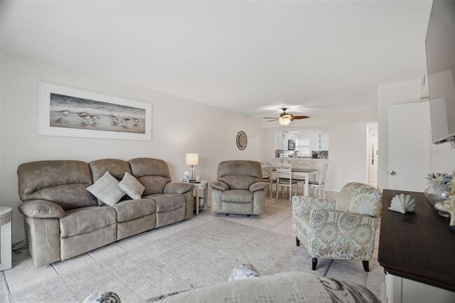 Building Photo - 5557 Sea Forest Dr
