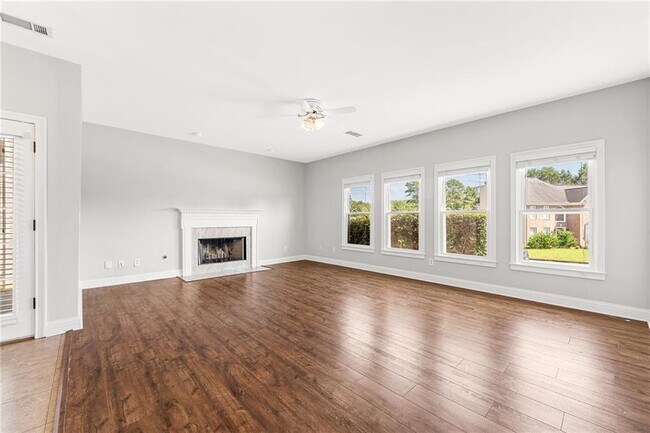 Building Photo - 969 Light House Way