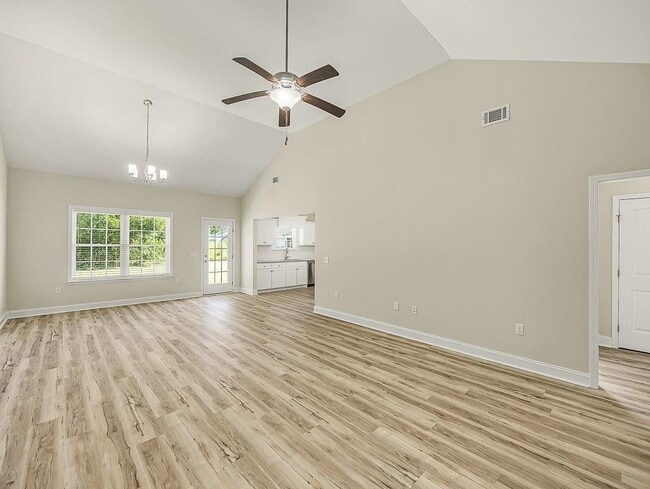 Building Photo - 1002 Oglethorpe Ln