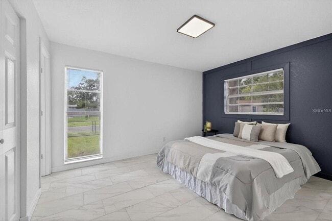 Building Photo - 8609 Fish Lake Rd