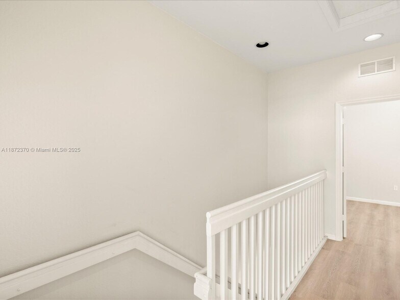 Building Photo - 767 NW 42nd Ave