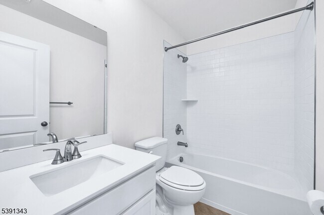 Building Photo - 1 Beirne Ln