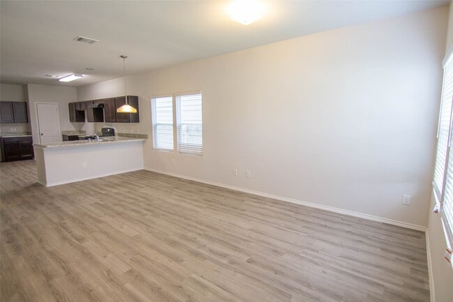 Building Photo - 5622 Adelaide River Dr