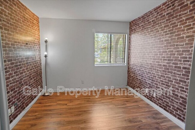 Building Photo - 18752 Mandan St