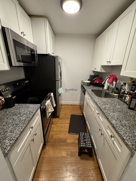 Building Photo - 776 Columbus Ave