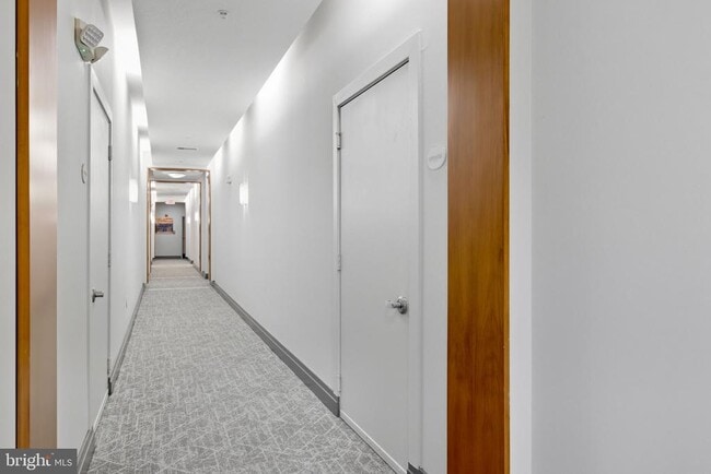 Building Photo - 2200 N Westmoreland St