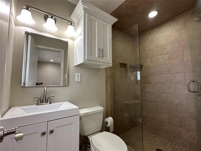 Building Photo - 1244 Danville Dr