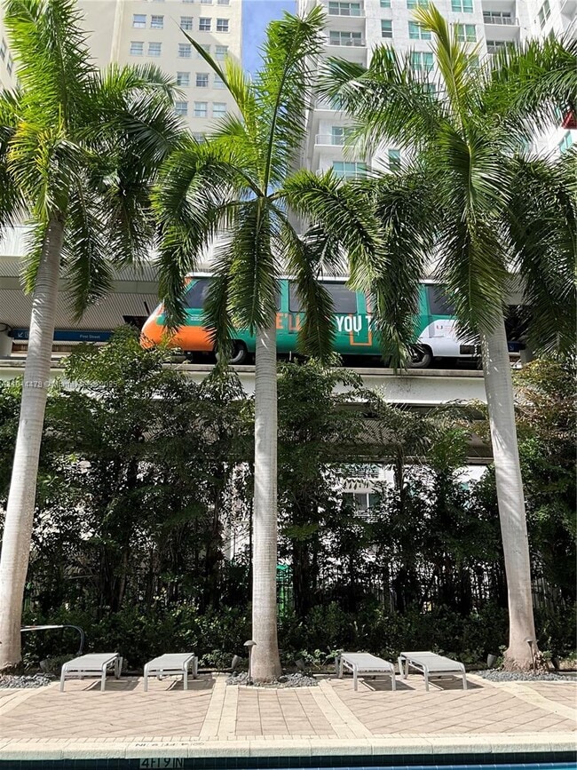 Building Photo - 133 NE 2nd Ave