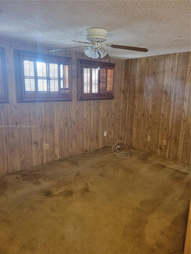 Building Photo - 6963 SW 40th St