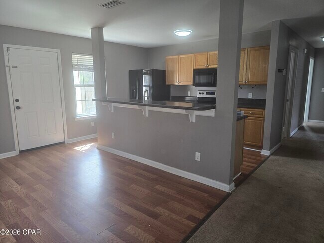 Building Photo - 2835 Altha Ave