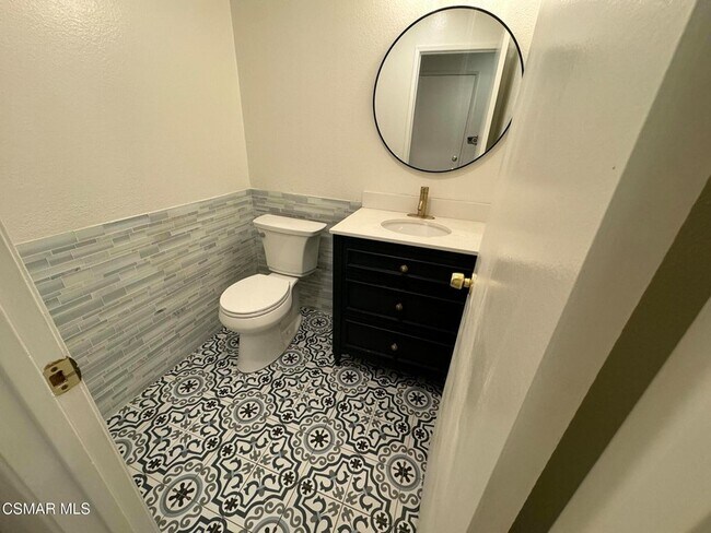 Building Photo - 13654 Blacksmith Ct