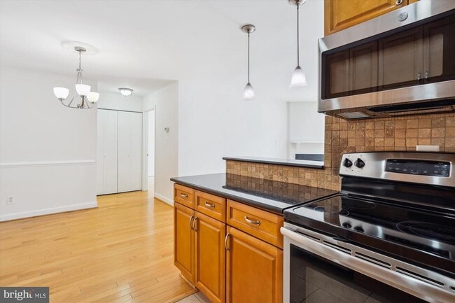 Building Photo - 18210 Chalet Dr