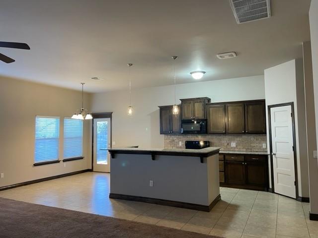 Building Photo - 2112 SW 140th St