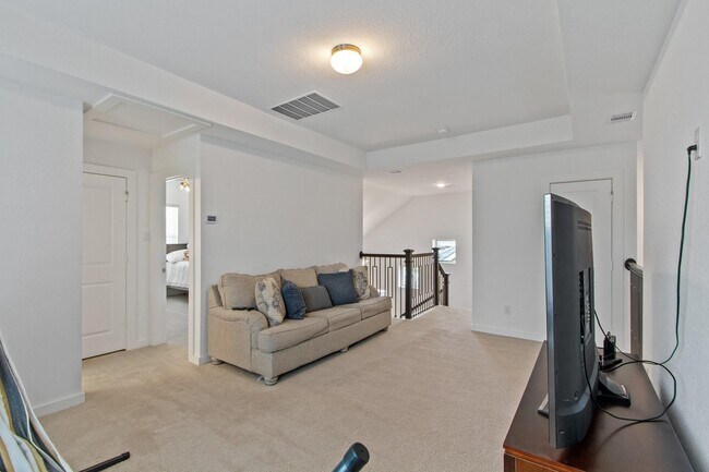 Building Photo - 12335 Summerbrook Dr