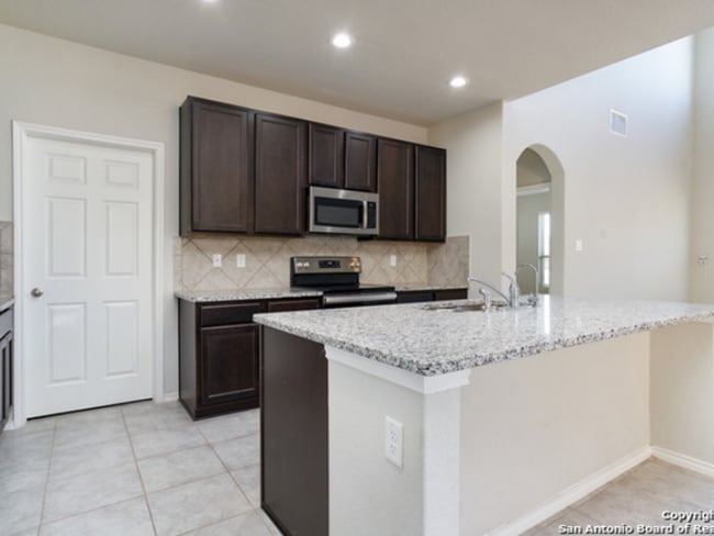 Building Photo - Charming 3-Bedroom Home in Northeast San Antonio