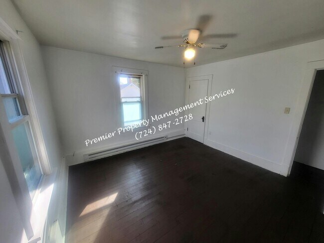 Building Photo - 465 Zeigler Ave