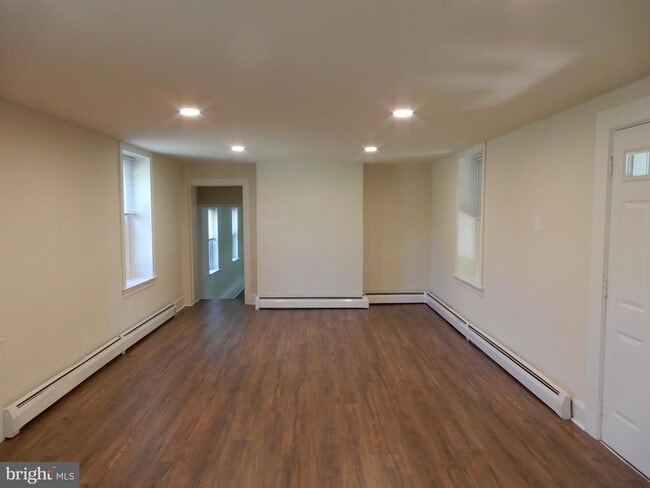 Building Photo - 691 Stoneyford Rd