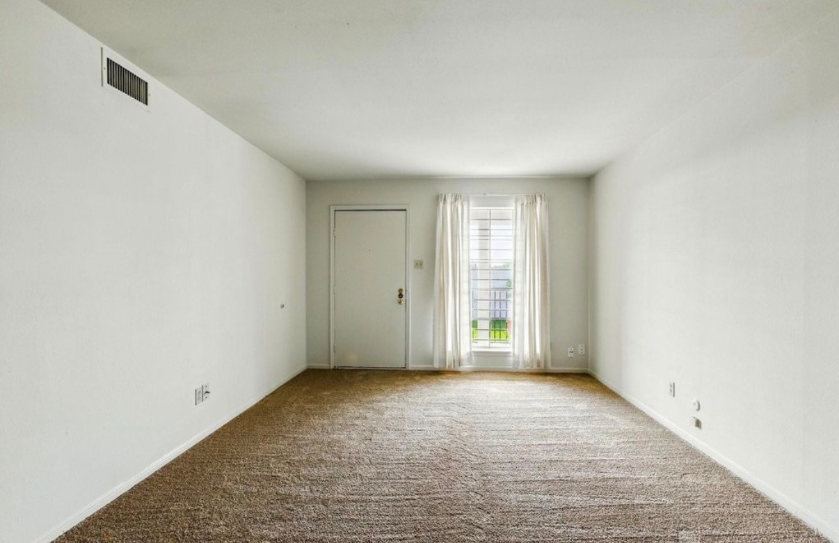 Spacious living room. - 9641 Hollock St