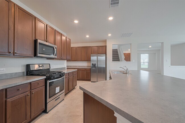Building Photo - 5727 Texas Sage Dr