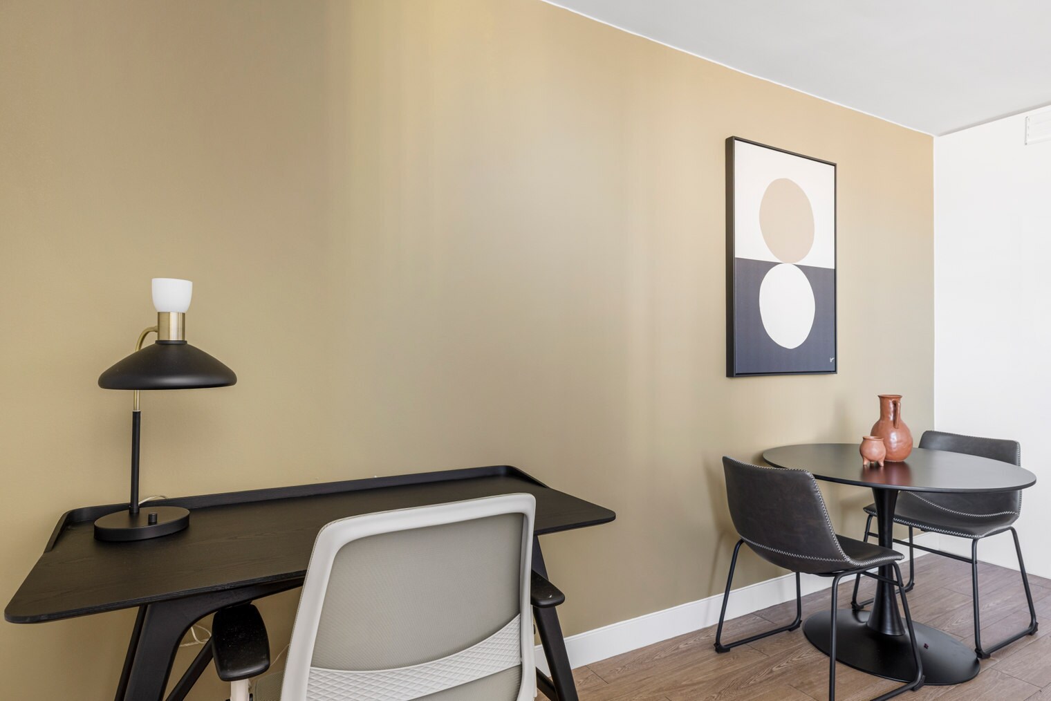 Building Photo - 2625 N Clark St