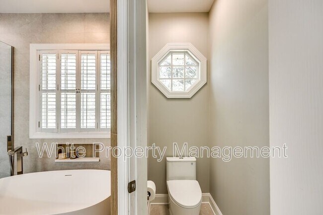 Building Photo - 1126 Blowing Rock Cove