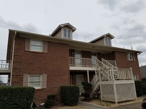 Building Photo - 6214 Robinhood Ln NW