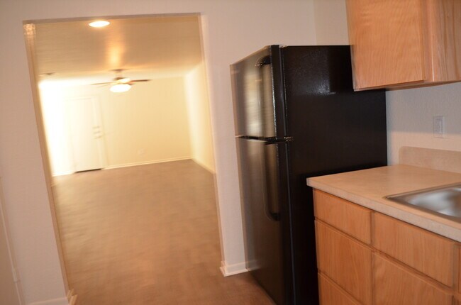 Building Photo - 308 Elbert Ln