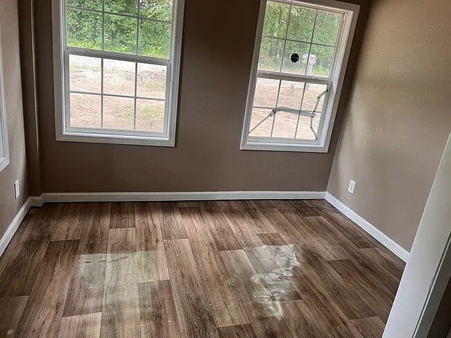 Building Photo - 2 Bedroom 1 Bathroom house in Laurens SC