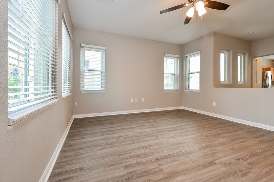 Building Photo - 9352 Roping Cowboy Ave